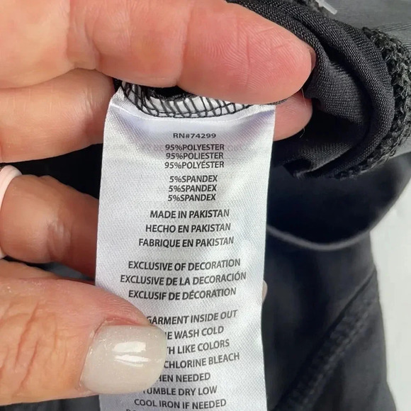 DKNY Girls leggings Black Mesh panels NWT Girls size 7 athletic athleisure - Picture 5 of 8